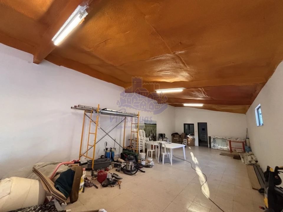 Loja para Arrendamento em Alcantarilha e Pêra Foto 3