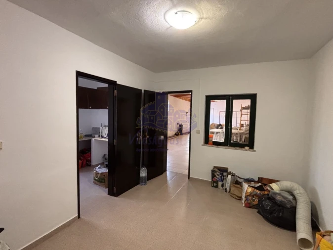 Loja para Arrendamento em Alcantarilha e Pêra Foto 6