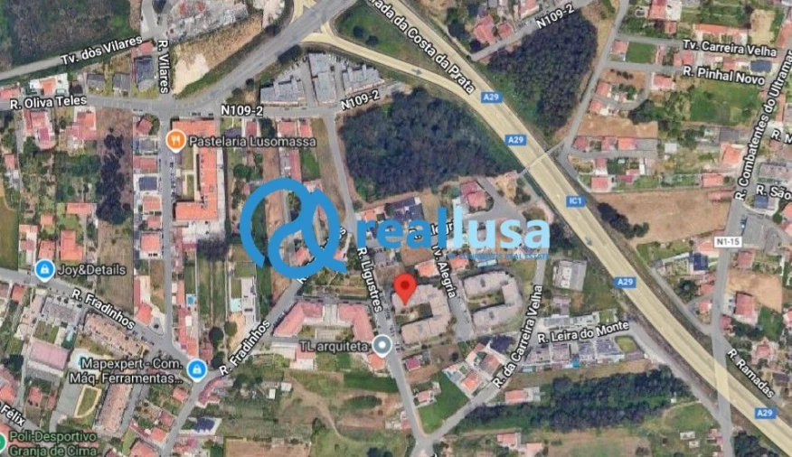 Garagem para Arrendamento em São Felix da Marinha Foto 6