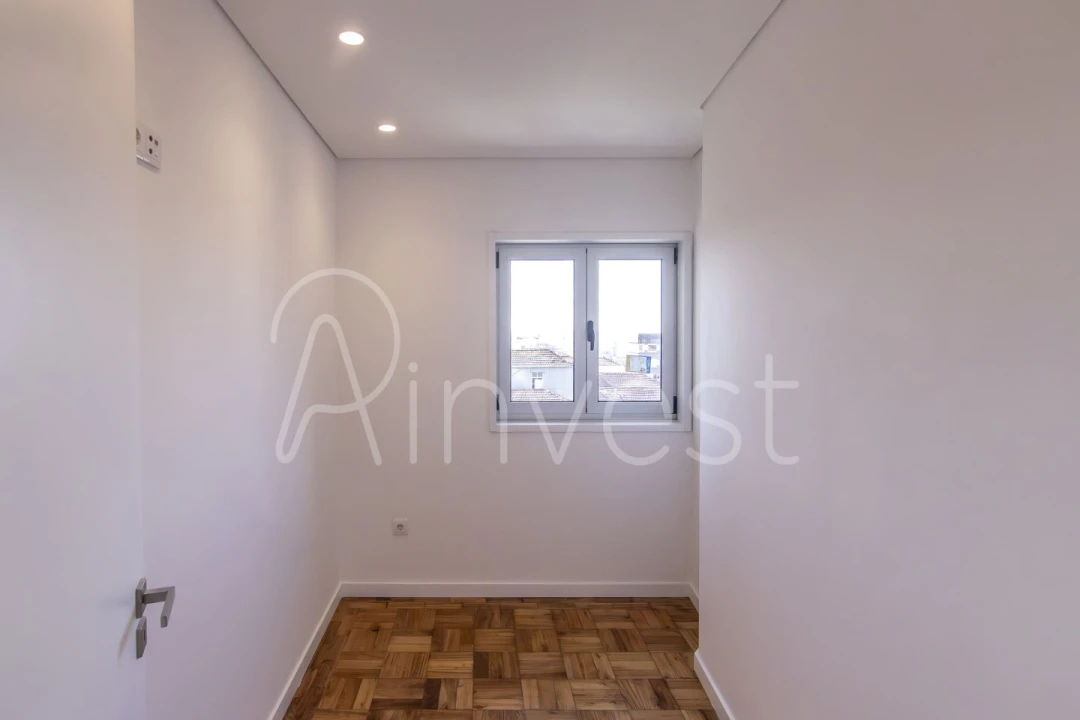 Apartamento T4 para Venda em Cedofeita, Santo Ildefonso, Sé, Miragaia, São Nicolau e Vitória Foto 17