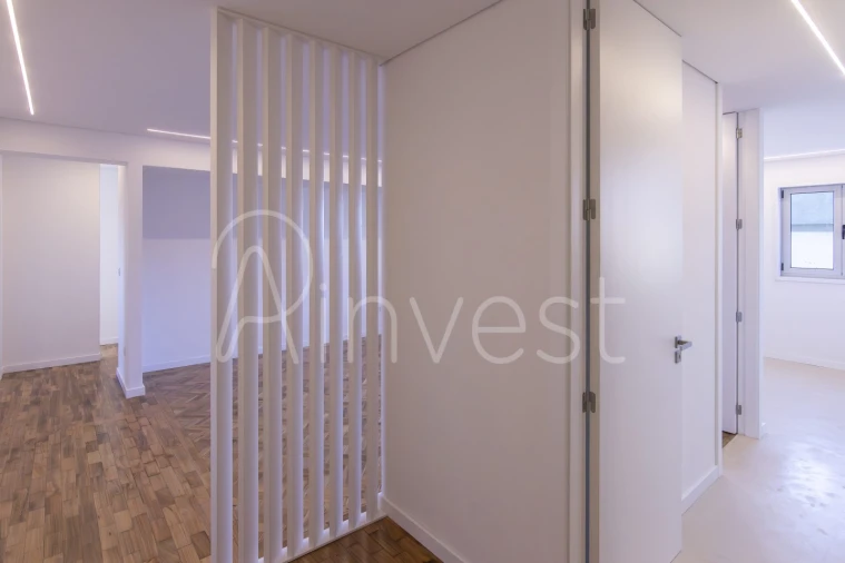 Apartamento T4 para Venda em Cedofeita, Santo Ildefonso, Sé, Miragaia, São Nicolau e Vitória Foto 6