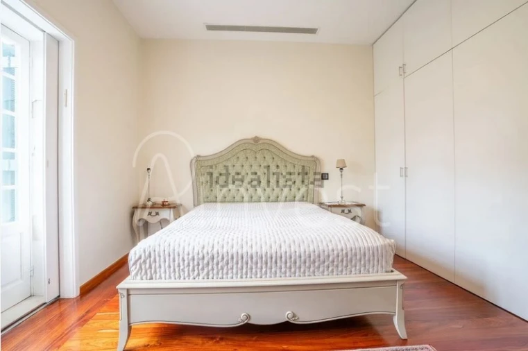 Moradia T6 para Venda em Lordelo do Ouro e Massarelos Foto 11