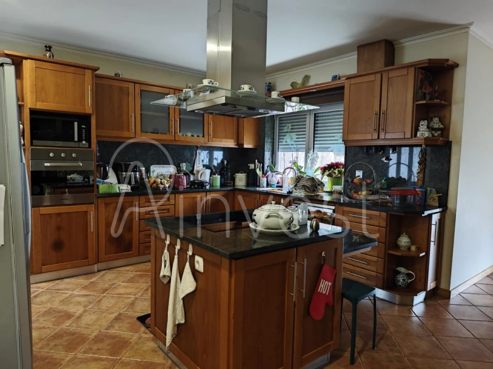 Moradia T4 para Venda em Barroselas e Carvoeiro Foto 5