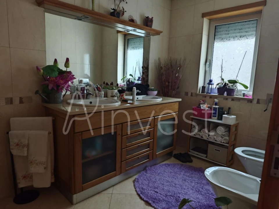 Moradia T4 para Venda em Barroselas e Carvoeiro Foto 11