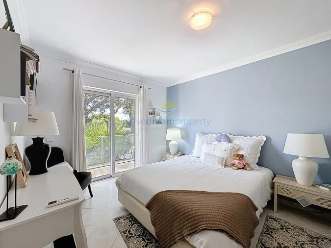 Moradia T4 para Venda em Albufeira e Olhos de Água Foto 19