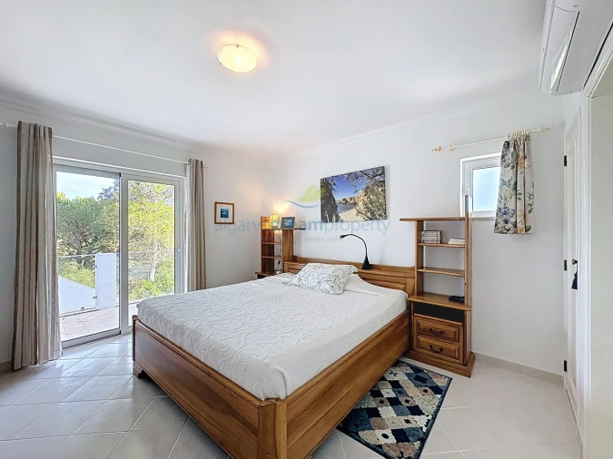 Moradia T4 para Venda em Albufeira e Olhos de Água Foto 27