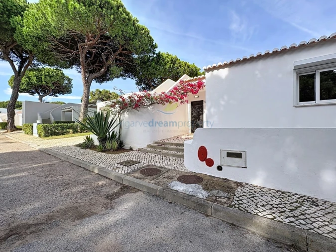 Moradia T4 para Venda em Albufeira e Olhos de Água Foto 60