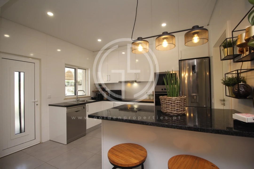 Apartamento T2 para Venda em Ferreiras Foto 11