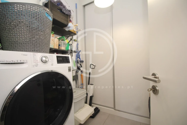 Apartamento T2 para Venda em Ferreiras Foto 10