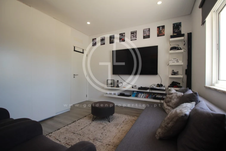 Apartamento T2 para Venda em Ferreiras Foto 17