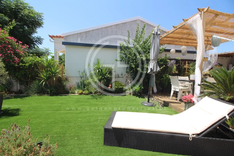 Apartamento T2 para Venda em Ferreiras Foto 34