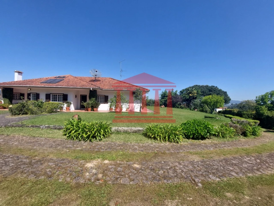 Quinta T4 para Venda em Barcelinhos Foto 6