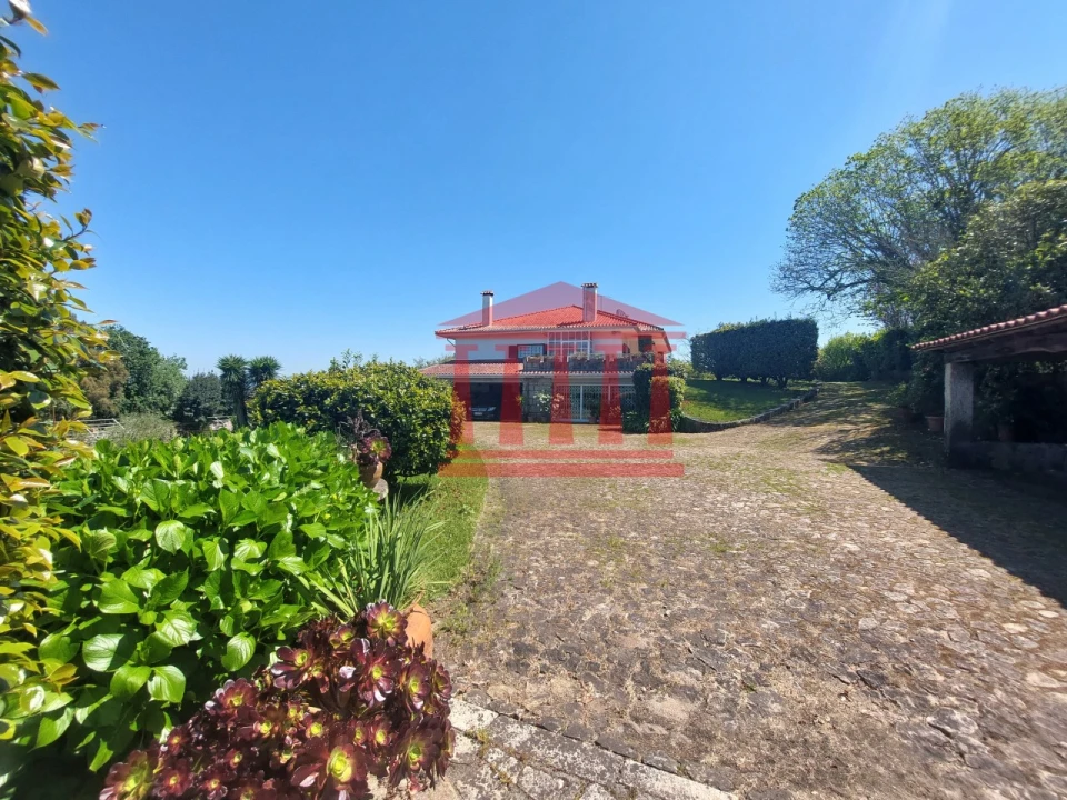 Quinta T4 para Venda em Barcelinhos Foto 10