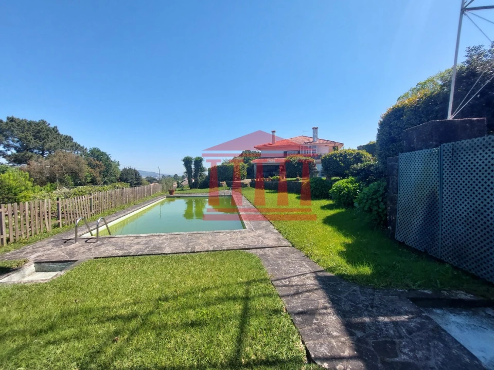 Quinta T4 para Venda em Barcelinhos Foto 13