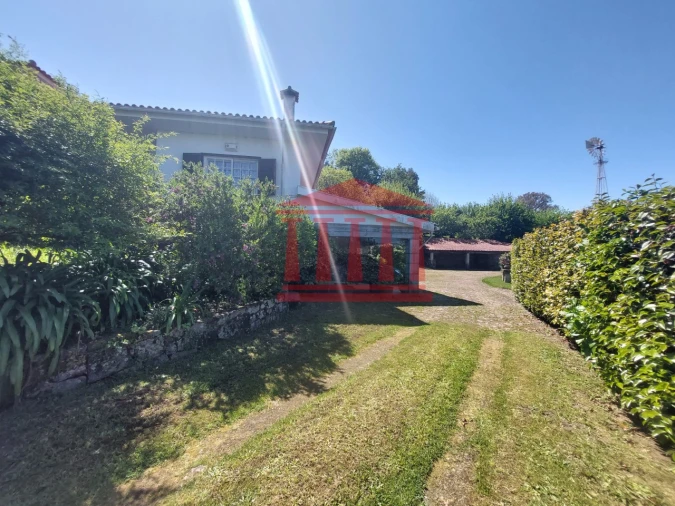 Quinta T4 para Venda em Barcelinhos Foto 9