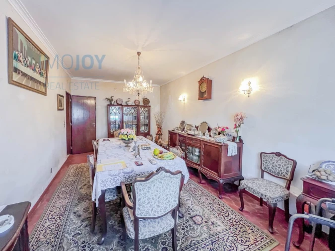 Moradia T4 para Venda em Alcabideche Foto 8