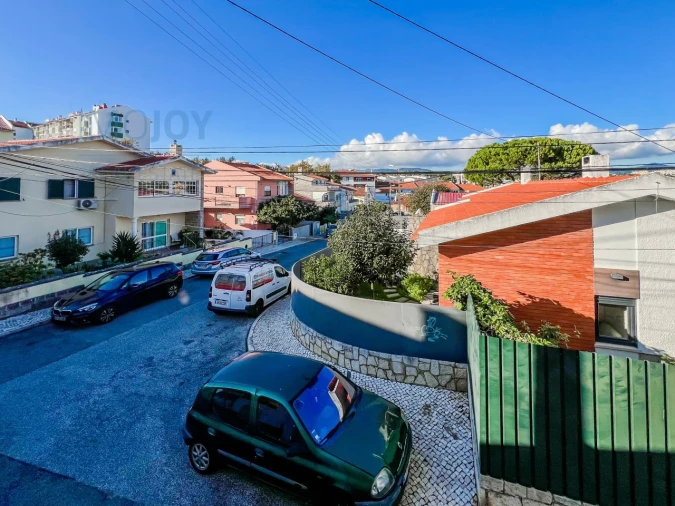 Moradia T4 para Venda em Alcabideche Foto 23