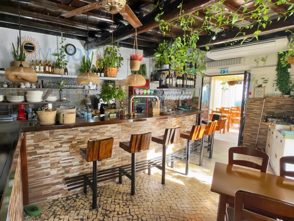 Loja para Arrendamento em Portimão Foto 10