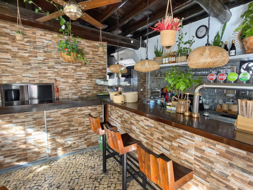 Loja para Arrendamento em Portimão Foto 13