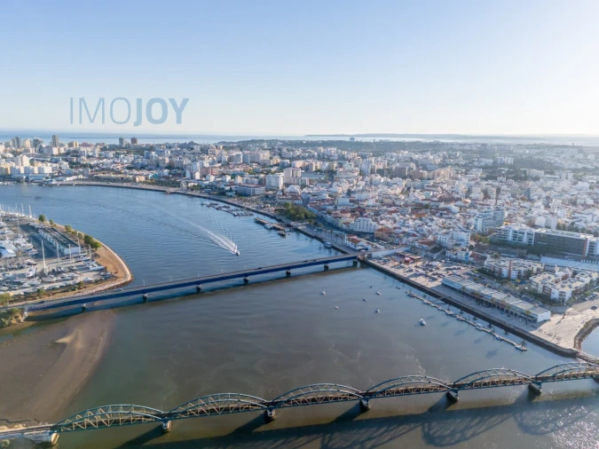 Loja para Arrendamento em Portimão Foto 22