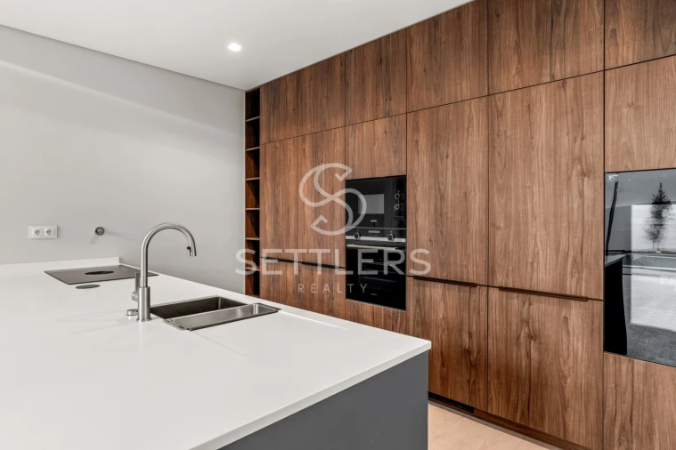 Moradia T4 para Venda em Alcabideche Foto 9