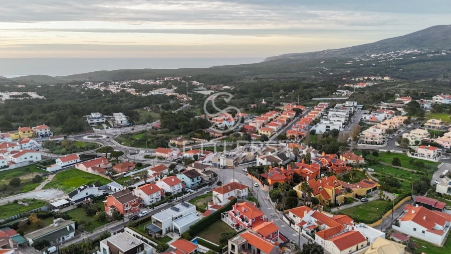 Moradia T4 para Venda em Alcabideche Foto 40