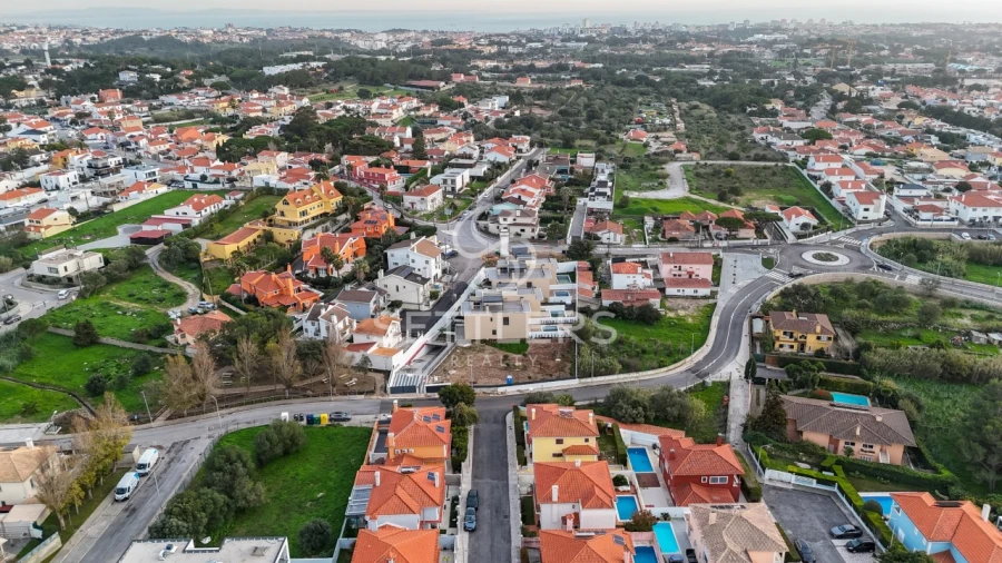 Moradia T4 para Venda em Alcabideche Foto 41