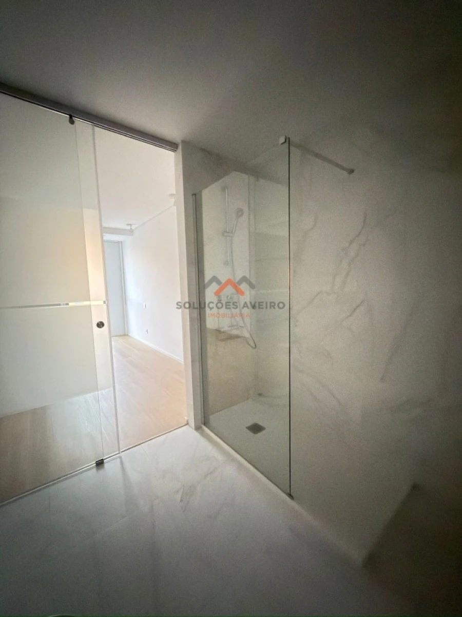 Apartamento T2 para Venda em Gafanha da Nazaré Foto 17