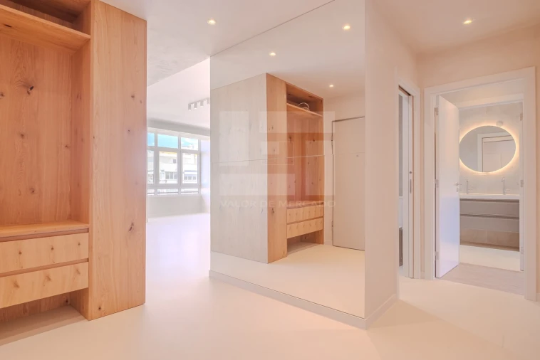 Apartamento T3 para Venda em Algés, Linda-A-Velha e Cruz Quebrada-Dafundo Foto 16