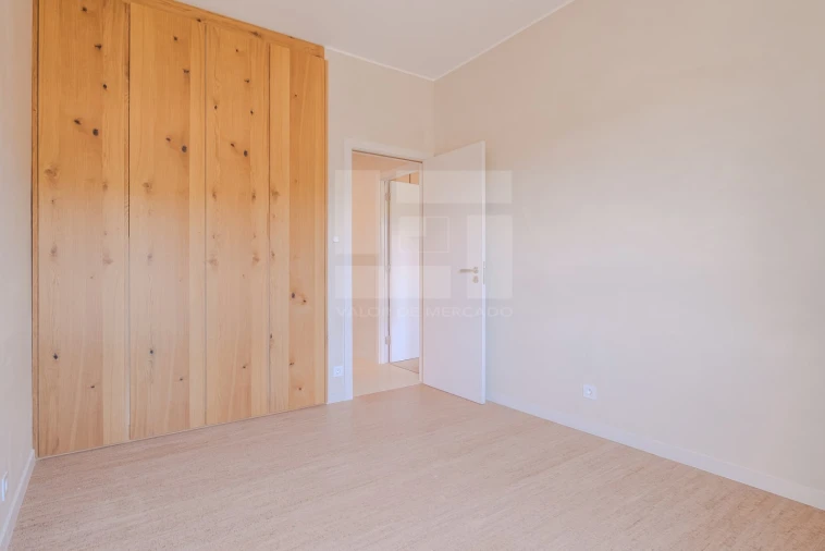 Apartamento T3 para Venda em Algés, Linda-A-Velha e Cruz Quebrada-Dafundo Foto 19