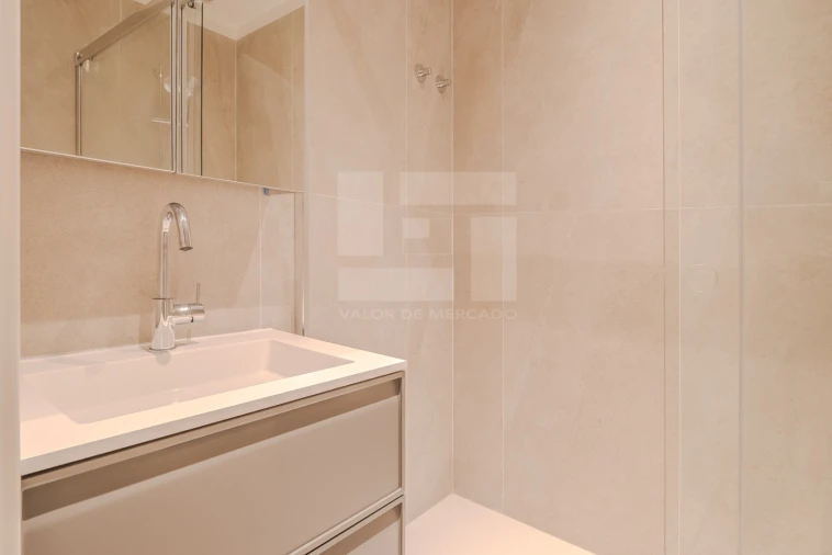 Apartamento T3 para Venda em Algés, Linda-A-Velha e Cruz Quebrada-Dafundo Foto 21