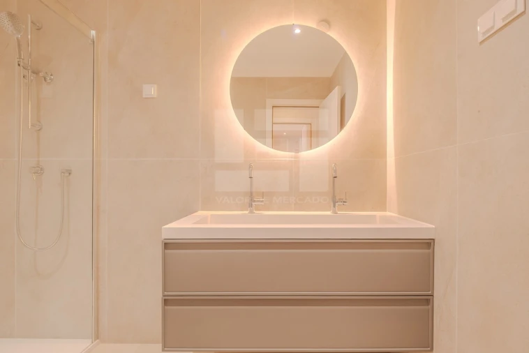 Apartamento T3 para Venda em Algés, Linda-A-Velha e Cruz Quebrada-Dafundo Foto 24