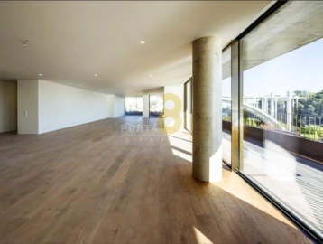 Apartamento T3 para Venda em Lordelo do Ouro e Massarelos