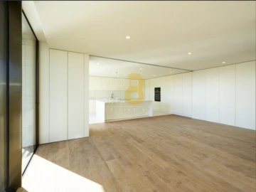 Apartamento T3 para Venda em Lordelo do Ouro e Massarelos