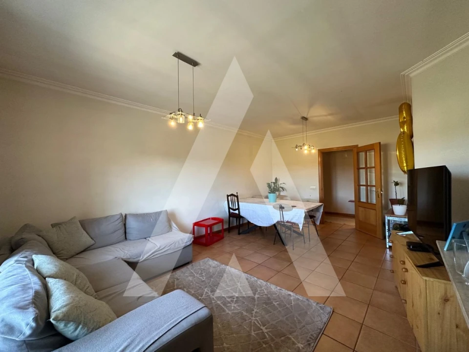 Apartamento T2 para Venda em Oiã Foto 1