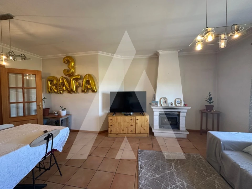 Apartamento T2 para Venda em Oiã Foto 2