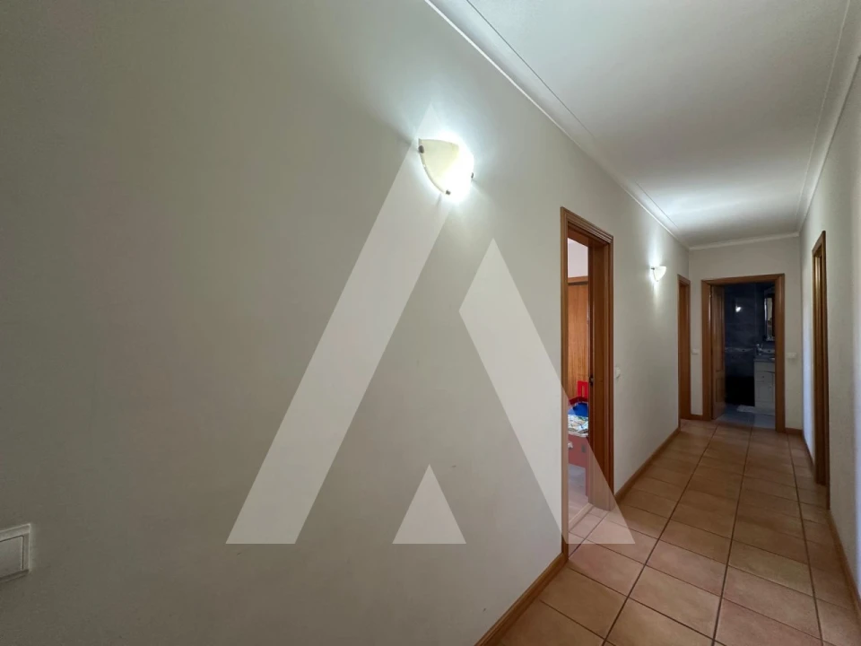 Apartamento T2 para Venda em Oiã Foto 15
