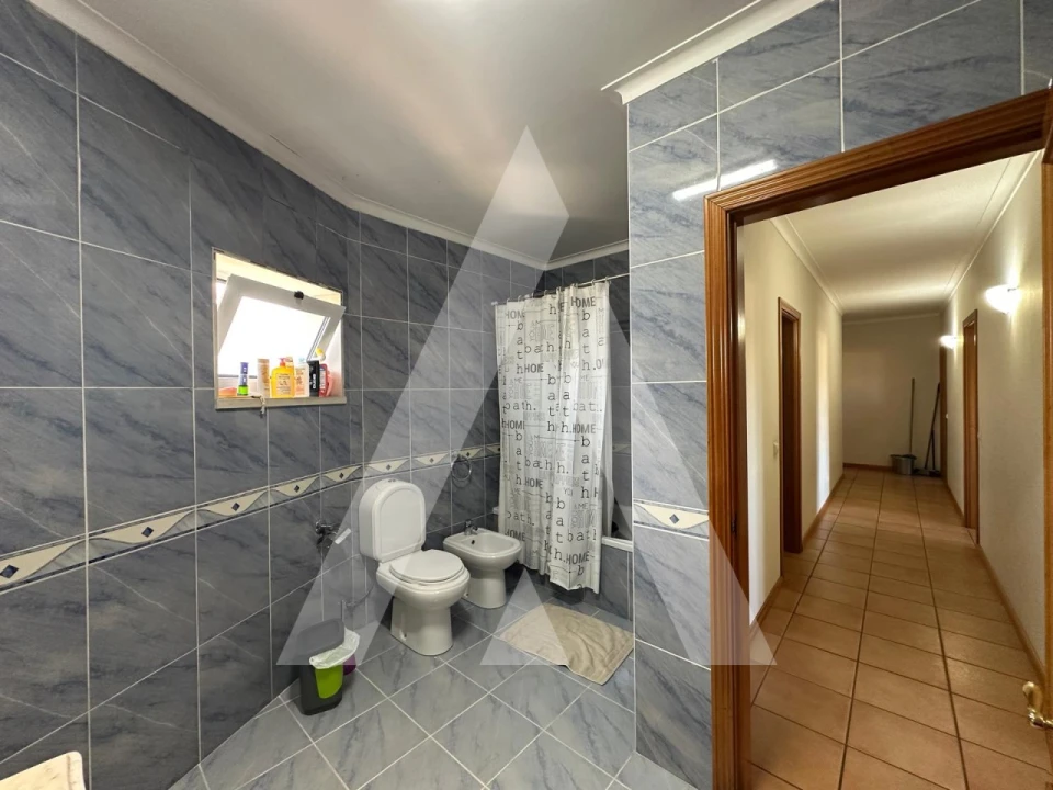 Apartamento T2 para Venda em Oiã Foto 24