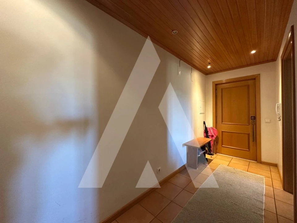 Apartamento T2 para Venda em Oiã Foto 26