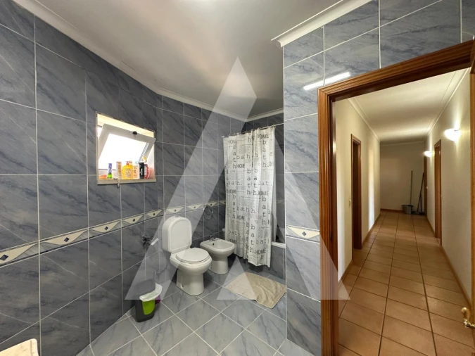 Apartamento T2 para Venda em Oiã Foto 24