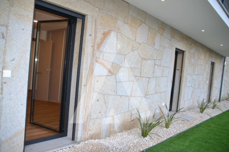 Moradia T3 para Venda em Ribeira Foto 30