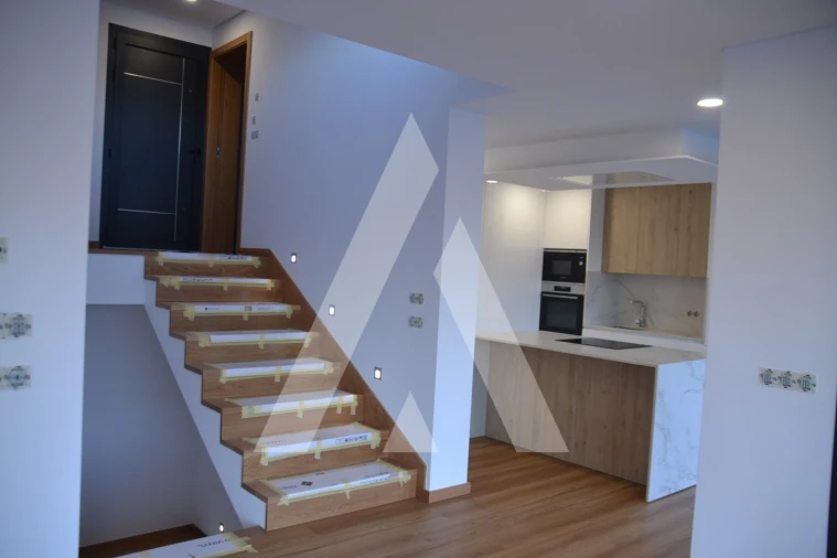 Moradia T3 para Venda em Ribeira Foto 10