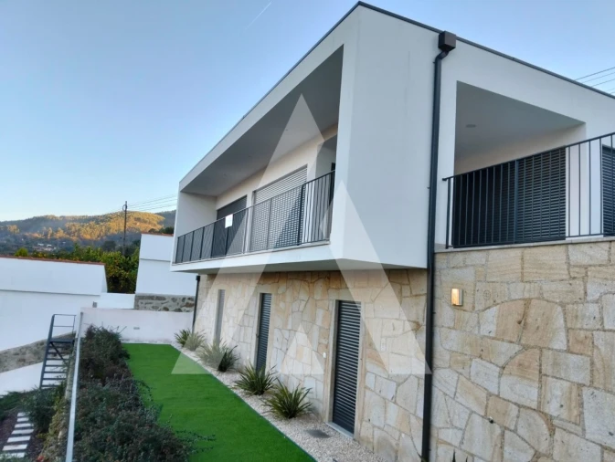 Moradia T3 para Venda em Ribeira Foto 27