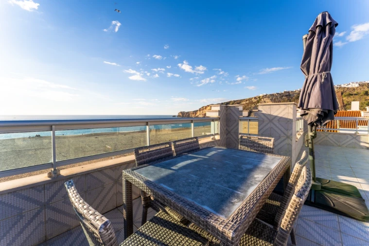 Apartamento T2 para Venda em Nazare Foto 31