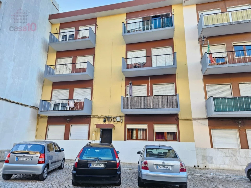 Apartamento T2 para Venda em Baixa da Banheira e Vale da Amoreira Foto 1