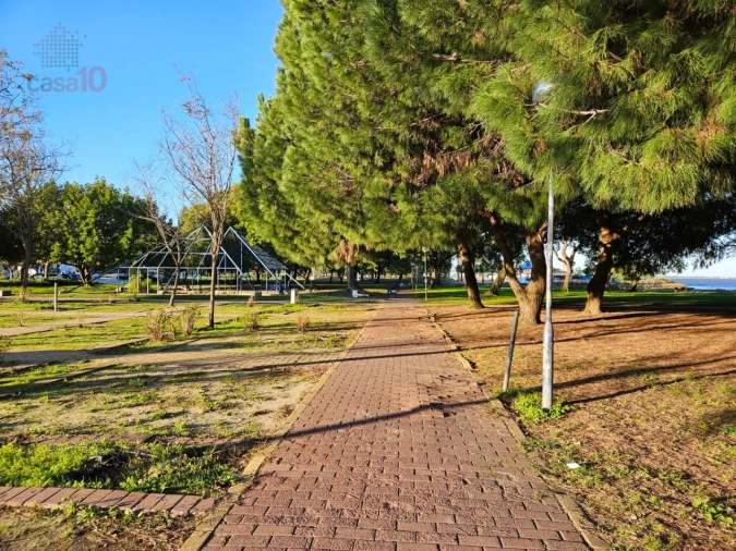 Apartamento T2 para Venda em Baixa da Banheira e Vale da Amoreira Foto 3