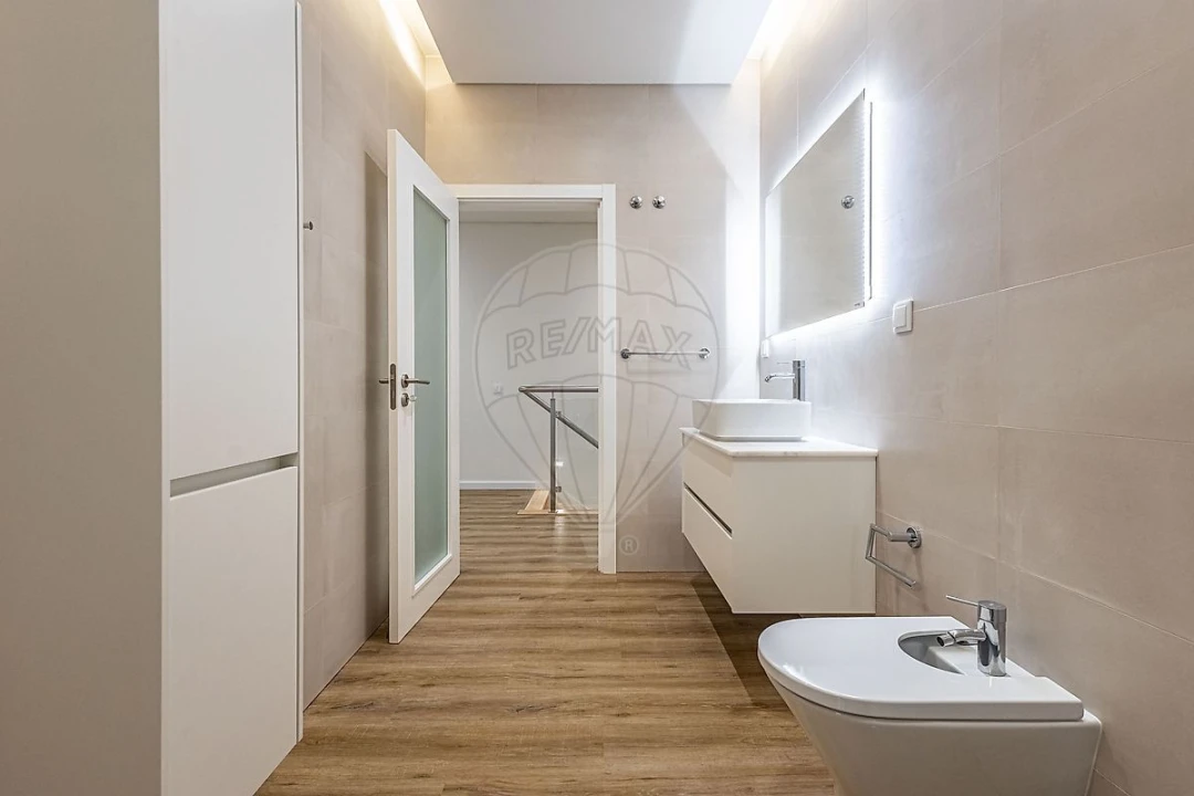 Moradia T3 para Venda em Aveiras de Cima Foto 40