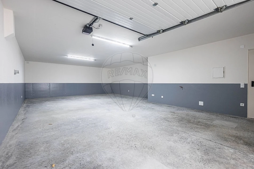 Moradia T3 para Venda em Aveiras de Cima Foto 42