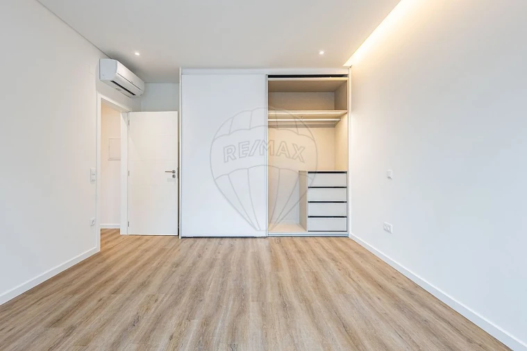 Moradia T3 para Venda em Aveiras de Cima Foto 33