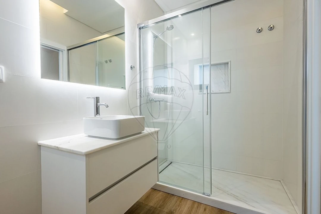 Moradia T3 para Venda em Aveiras de Cima Foto 36